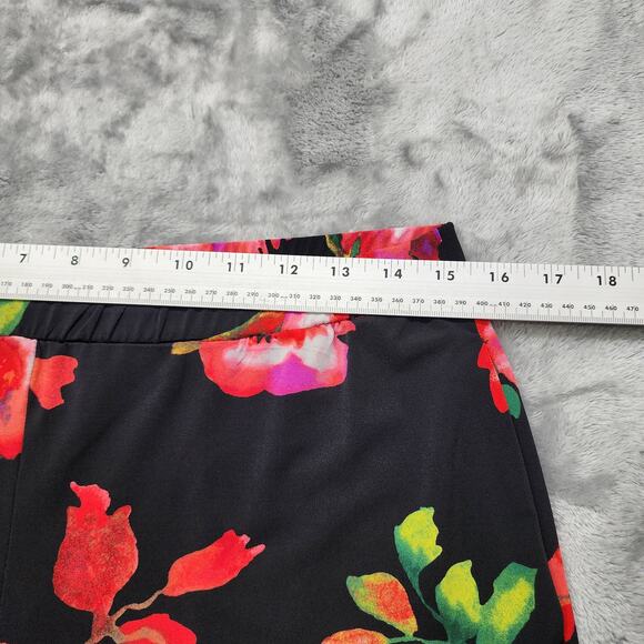 Susan Graver Pants Womens S Black Red Floral Pull On Crop Capri Wide Leg Palazzo - Picture 7 of 11